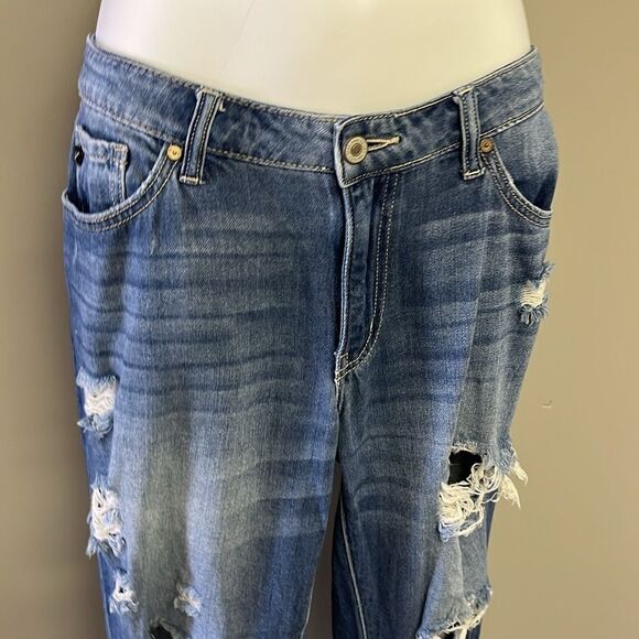 KanCan Medium Blue Very Distressed Faded Straight Leg 5-Pocket Jeans- Size 9/28 - Picture 5 of 12